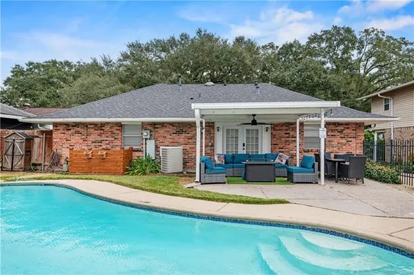 $2,700 | 3511 Hyman Place, New Orleans, LA 70131