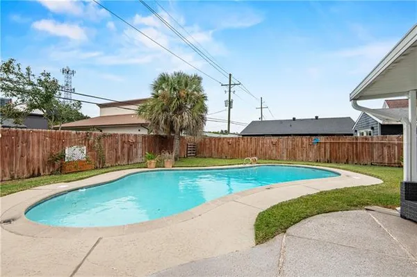 $2,700 | 3511 Hyman Place, New Orleans, LA 70131