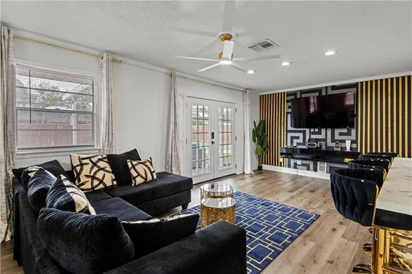 $2,700 | 3511 Hyman Place, New Orleans, LA 70131