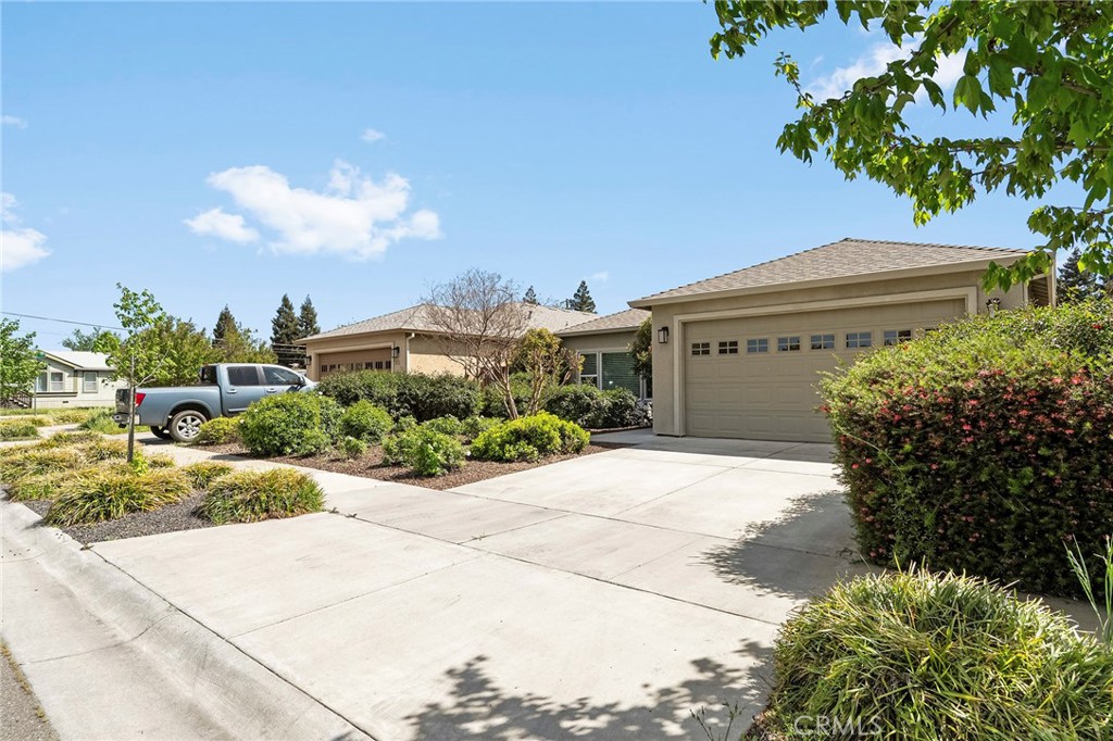 215 Clark Way Chico, CA 95973 - Photo 11 of 47