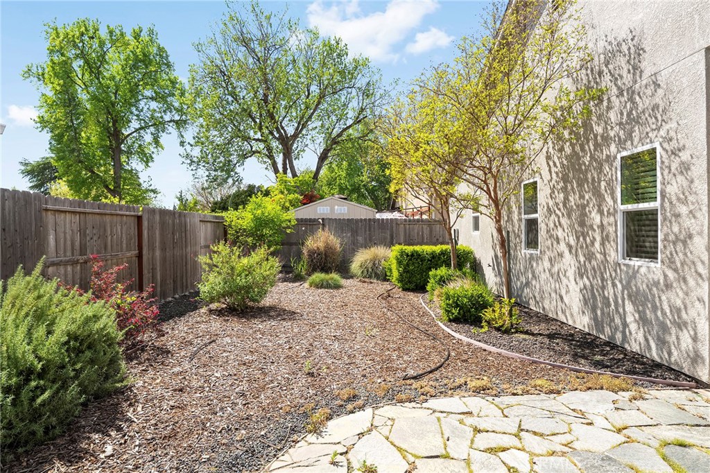 215 Clark Way Chico, CA 95973 - Photo 39 of 47