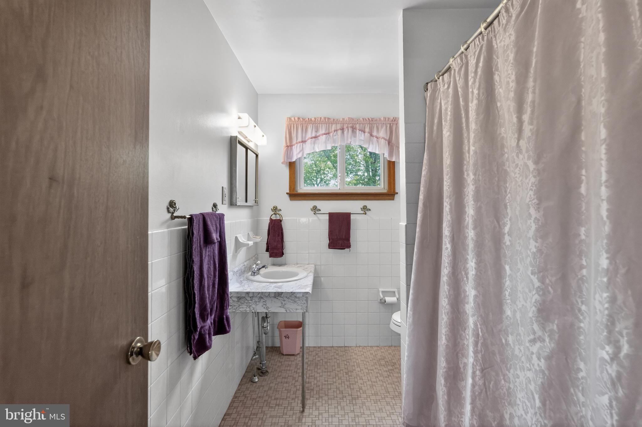 712 Meadowlark Road Norristown, PA 19403 - Photo 26 of 30