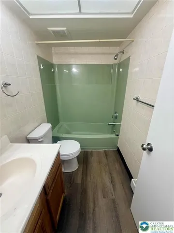 $1,995 | 626 Greene Court, Fountain Hill, PA 18015