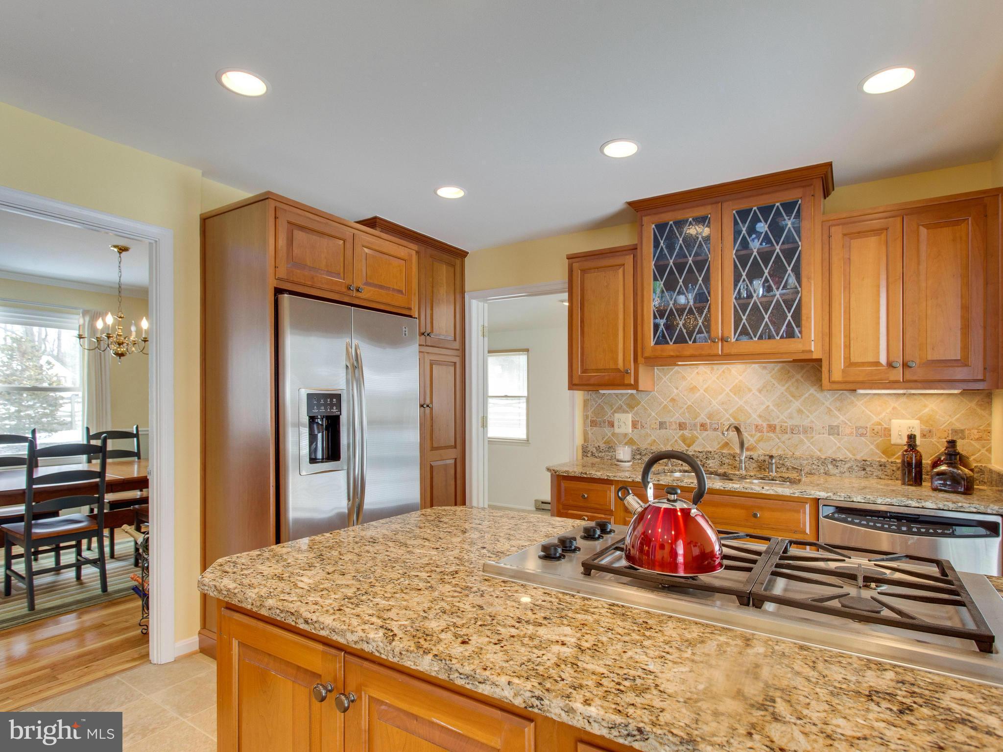 9304 Winbourne Road Burke, VA 22015 - Photo 8 of 30 Granite Counters and Tile Back Splash