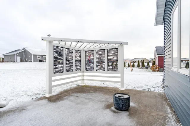 $585,000 | 1506 Bridger Drive, Holmen, WI 54636