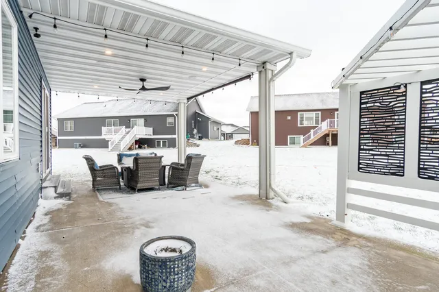 $585,000 | 1506 Bridger Drive, Holmen, WI 54636