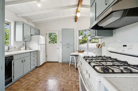 $799,000 | 95 Ridge Road, San Anselmo, CA 94960