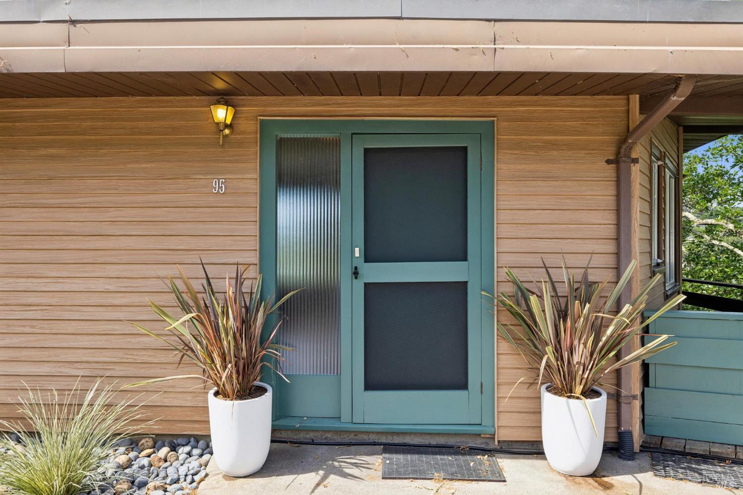 95 Ridge Road San Anselmo, CA 94960 - Photo 2 of 52