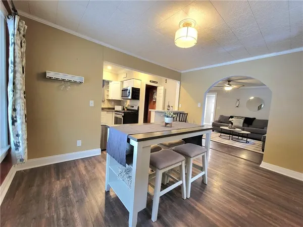 $220,000 | 496 7th Avenue, Coraopolis, PA 15108