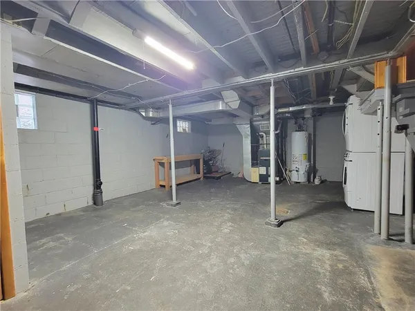 $220,000 | 496 7th Avenue, Coraopolis, PA 15108