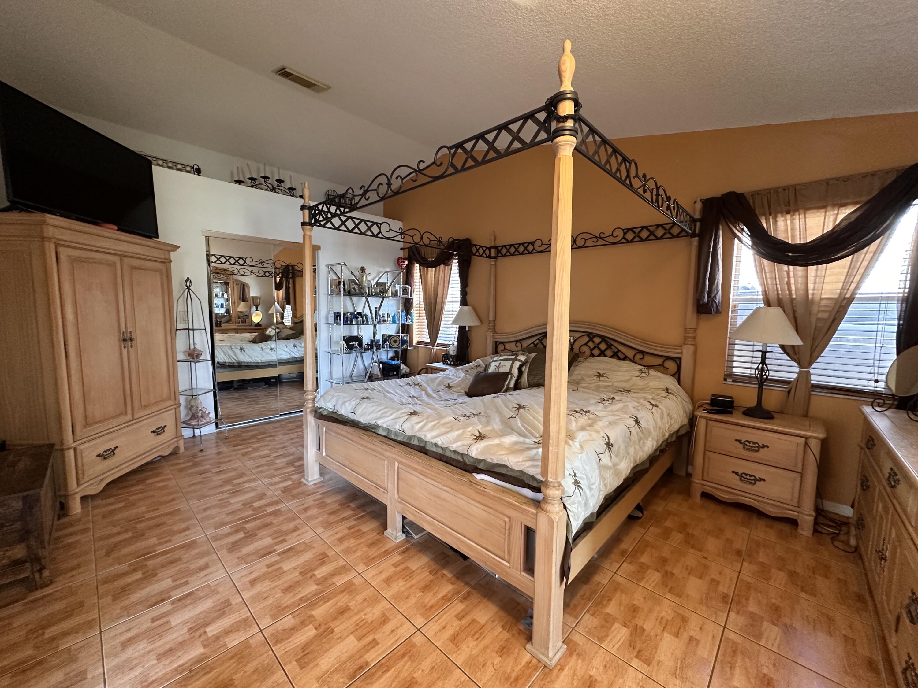 1761 Southwest 135th Way Miramar, FL 33027 - Photo 17 of 24 IMG_4486