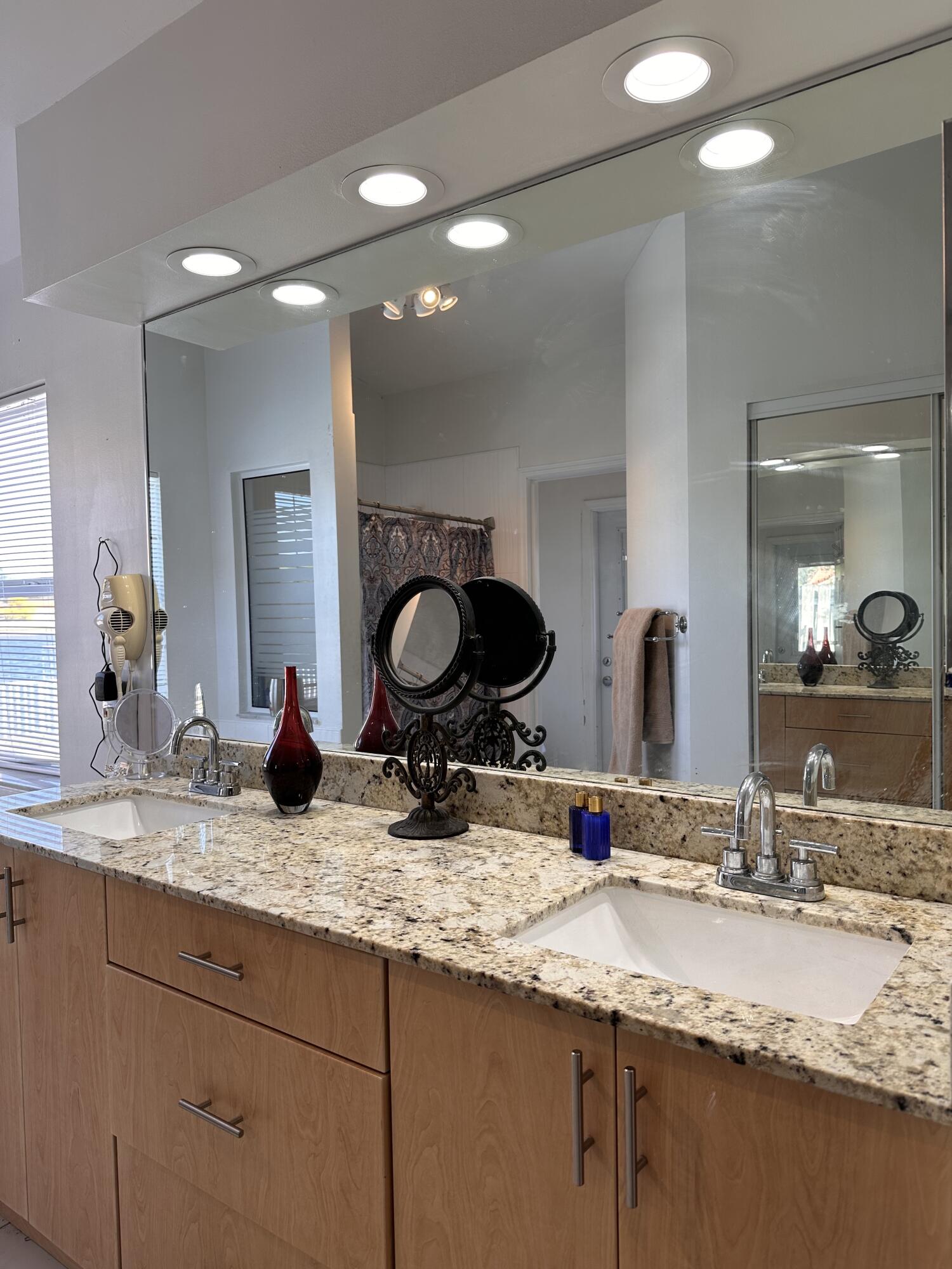 1761 Southwest 135th Way Miramar, FL 33027 - Photo 18 of 24 IMG_4468