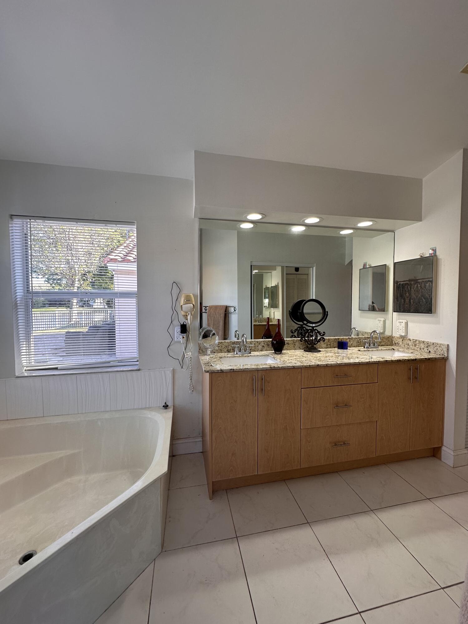 1761 Southwest 135th Way Miramar, FL 33027 - Photo 19 of 24 IMG_4464