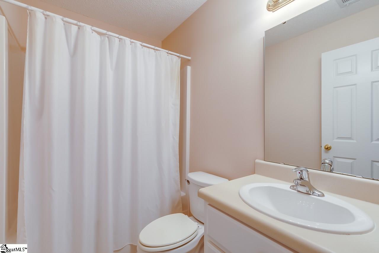 221 Ridgeland Circle Easley, SC 29640 - Photo 14 of 35 Gallery Image 14