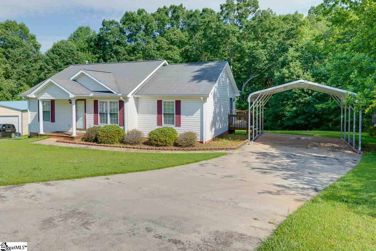 221 Ridgeland Circle Easley, SC 29640 - Photo 3 of 35 Gallery Image 3