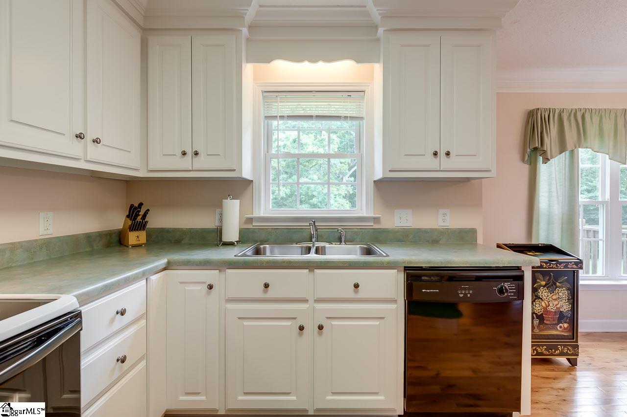 221 Ridgeland Circle Easley, SC 29640 - Photo 21 of 35 Gallery Image 21