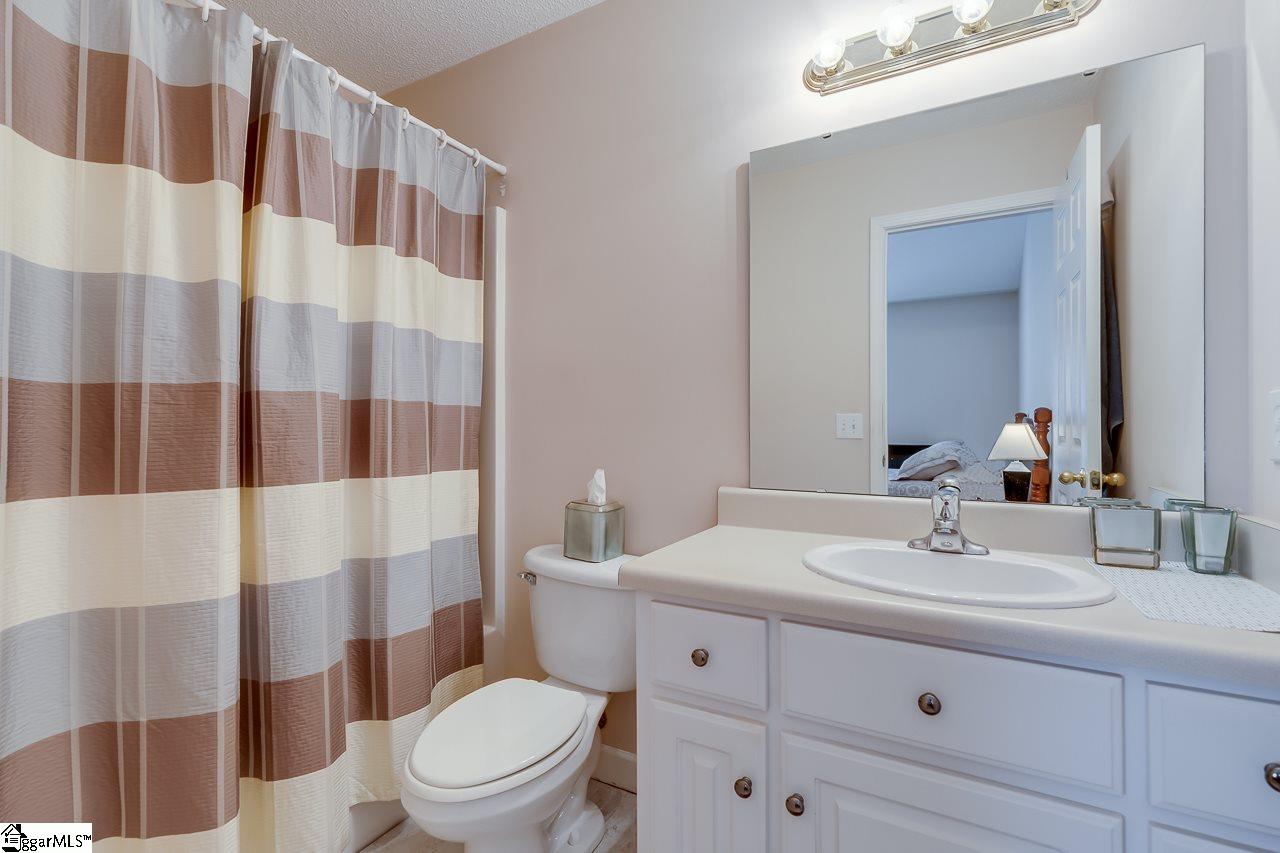 221 Ridgeland Circle Easley, SC 29640 - Photo 29 of 35 Gallery Image 29