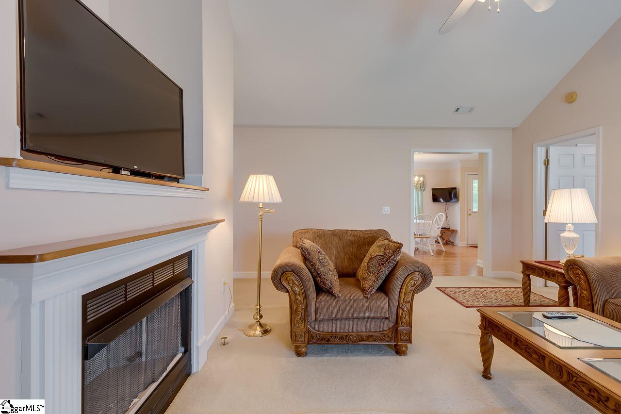 221 Ridgeland Circle Easley, SC 29640 - Photo 5 of 35 Gallery Image 5