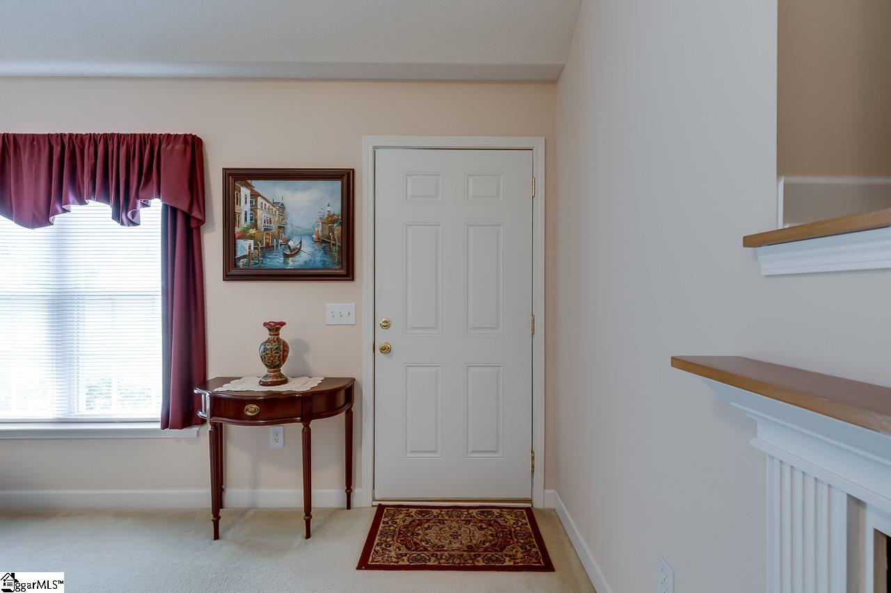 221 Ridgeland Circle Easley, SC 29640 - Photo 6 of 35 Gallery Image 6