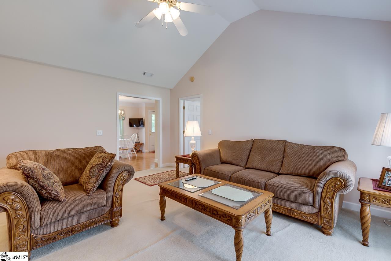 221 Ridgeland Circle Easley, SC 29640 - Photo 7 of 35 Gallery Image 7