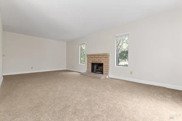 $595,000 | 920 Shady Oak Drive, Santa Rosa, CA 95404