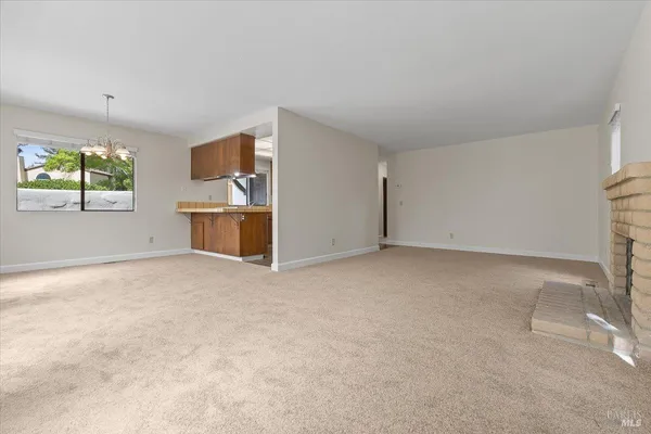 $595,000 | 920 Shady Oak Drive, Santa Rosa, CA 95404