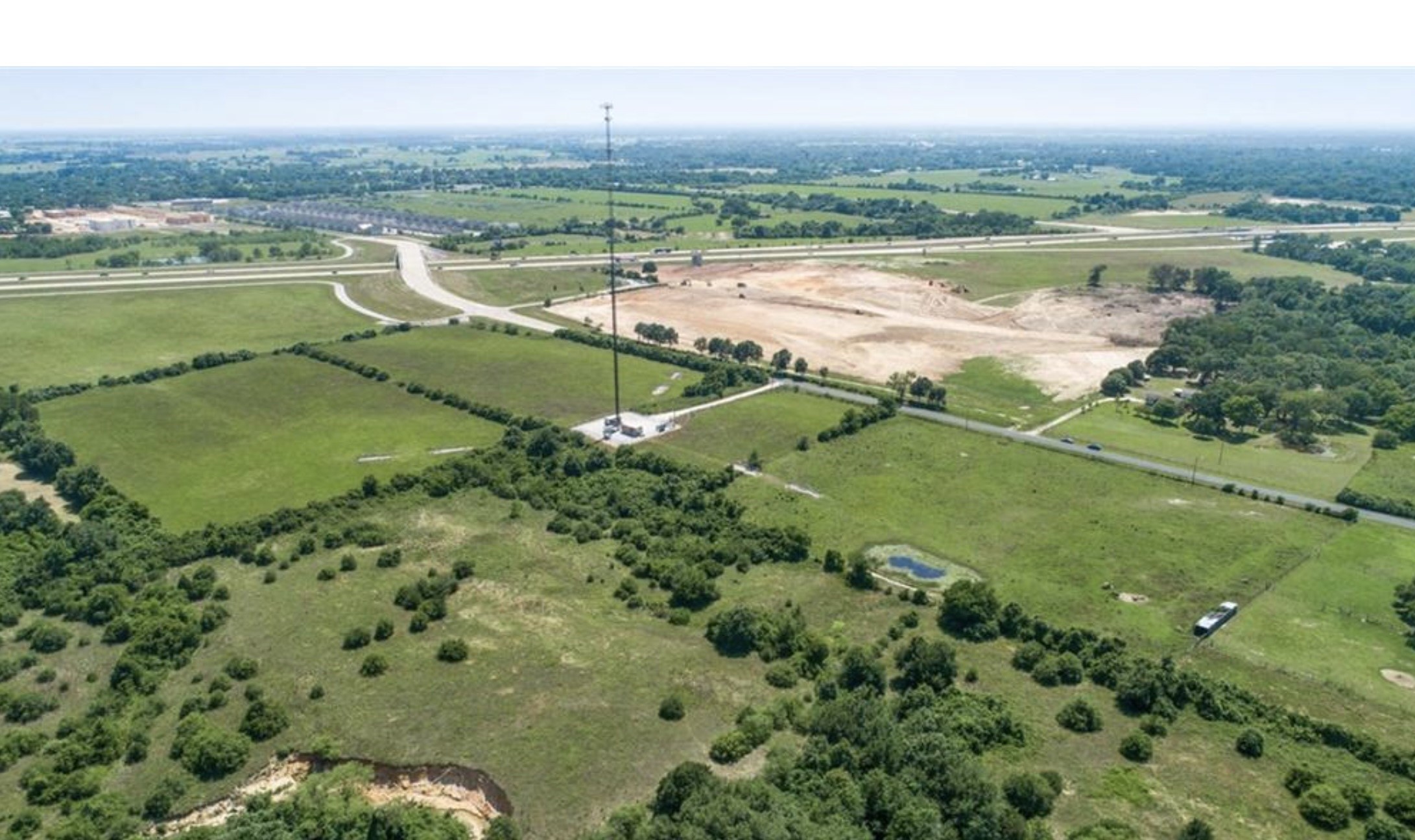 4 Richards Road Prairie View, TX 77445 - Photo 6 of 6 a view of a city and an ocean