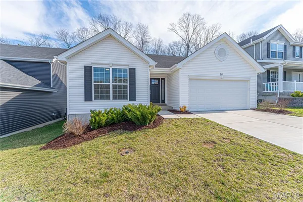 $370,000 | 910 Boulder Crest Court, Eureka, MO 63025