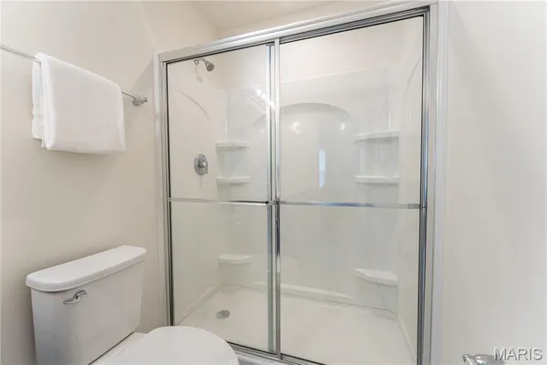 $370,000 | 910 Boulder Crest Court, Eureka, MO 63025