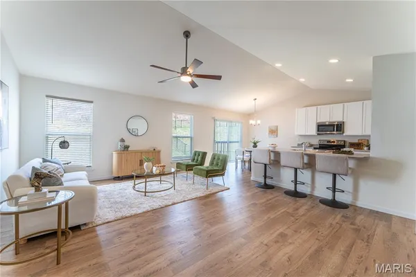 $370,000 | 910 Boulder Crest Court, Eureka, MO 63025