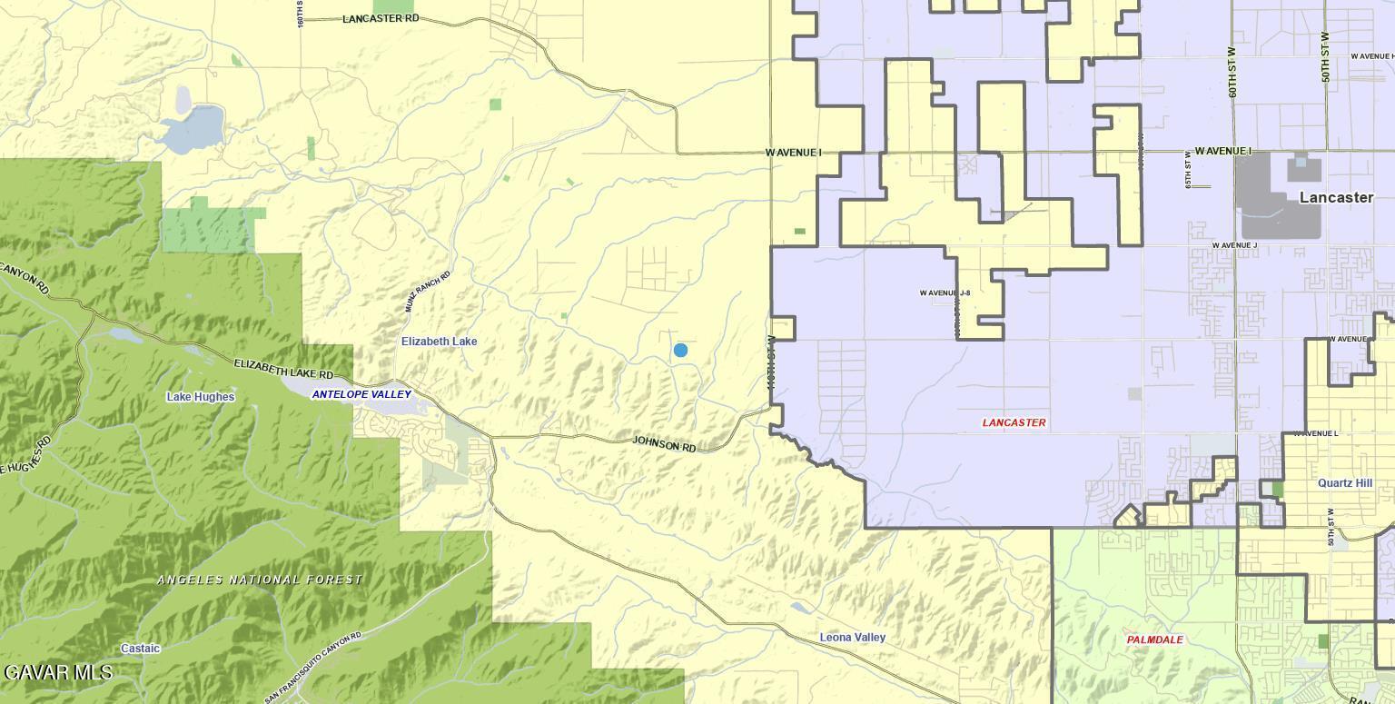 120th Street West Lancaster, CA 93536 - Photo 8 of 11 a bathroom with a bathtub