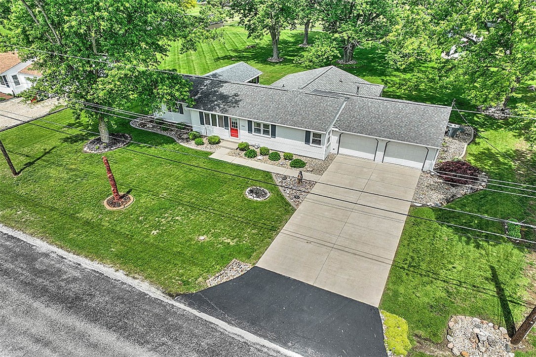 6060 Mayflower Drive Decatur, IL 62521 - Photo 3 of 32