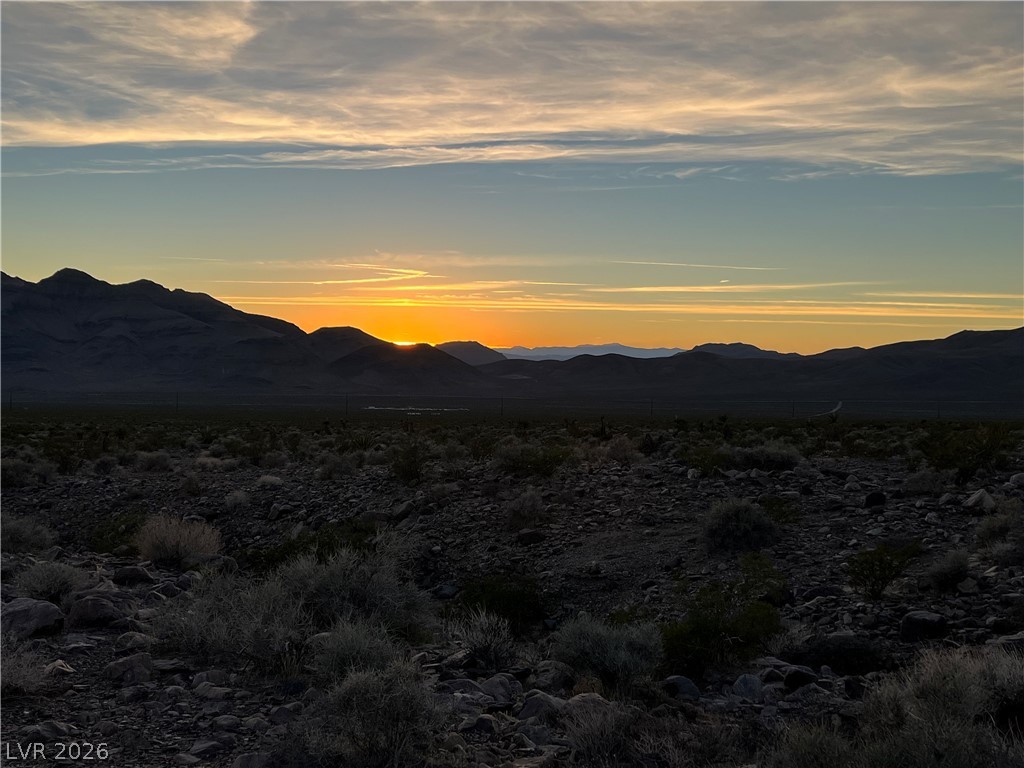 560 Ohio Road Pahrump, NV 89060 - Photo 1 of 10 Sunset over the mountains.