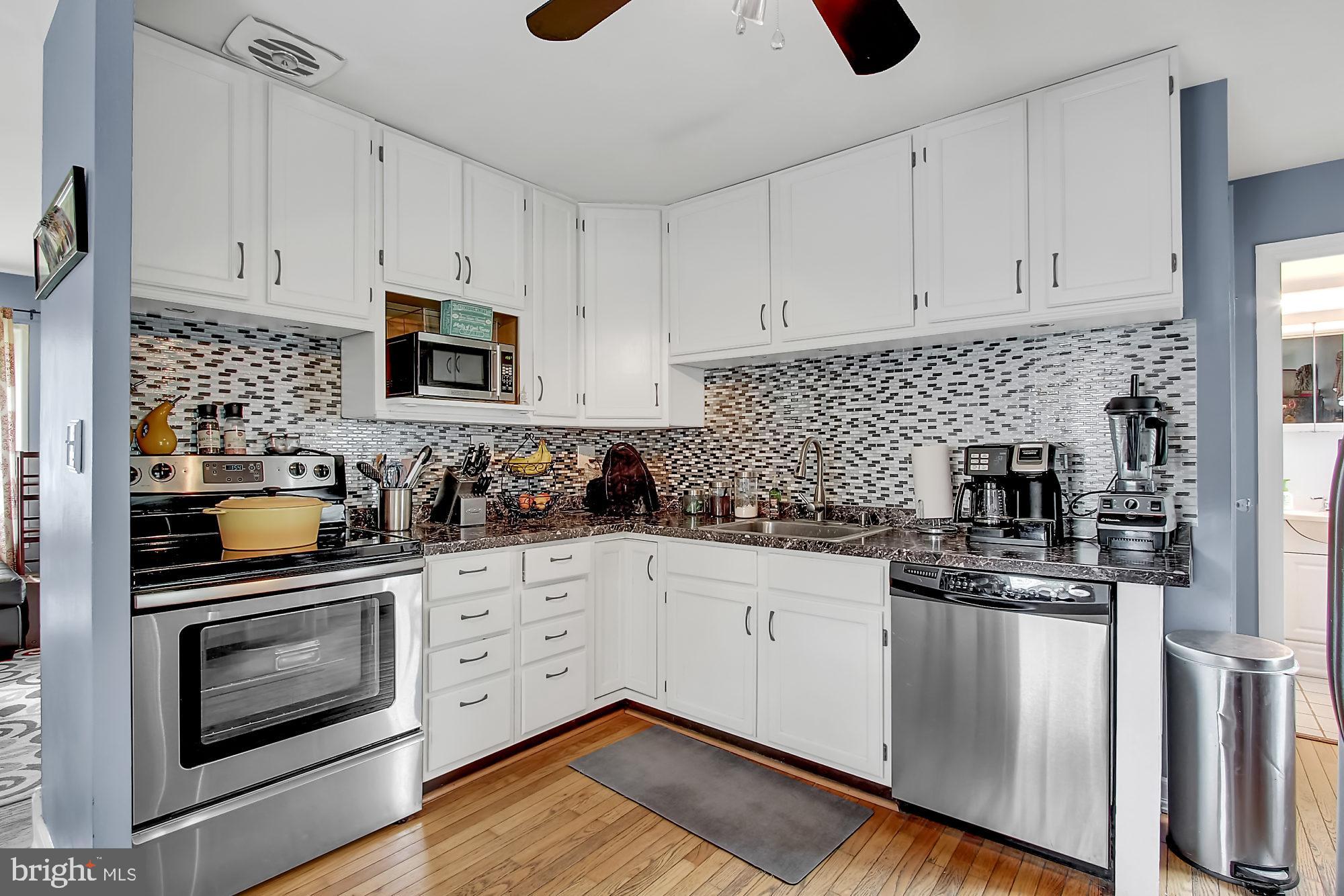2005 Cherry Road Edgewood, MD 21040 - Photo 11 of 28 Kitchen