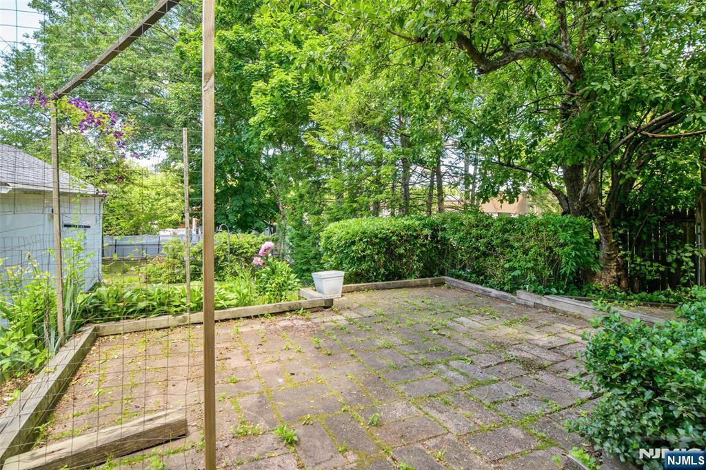 234 Ridgefield Avenue Bogota, NJ 07603 - Photo 23 of 27