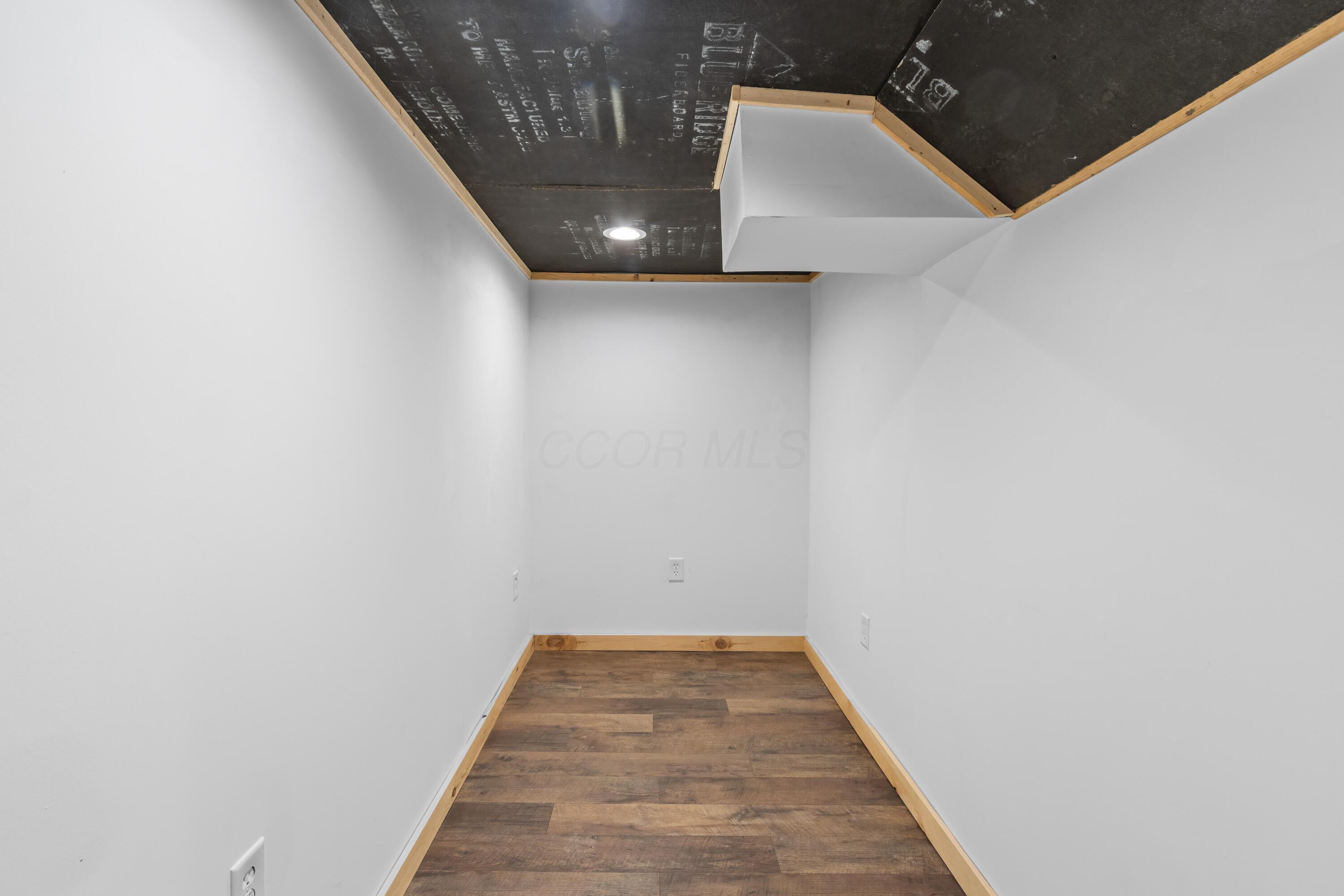 2977 Upton Road West Columbus, OH 43232 - Photo 29 of 38 2977 Upton Road West-26.jpg-FULL