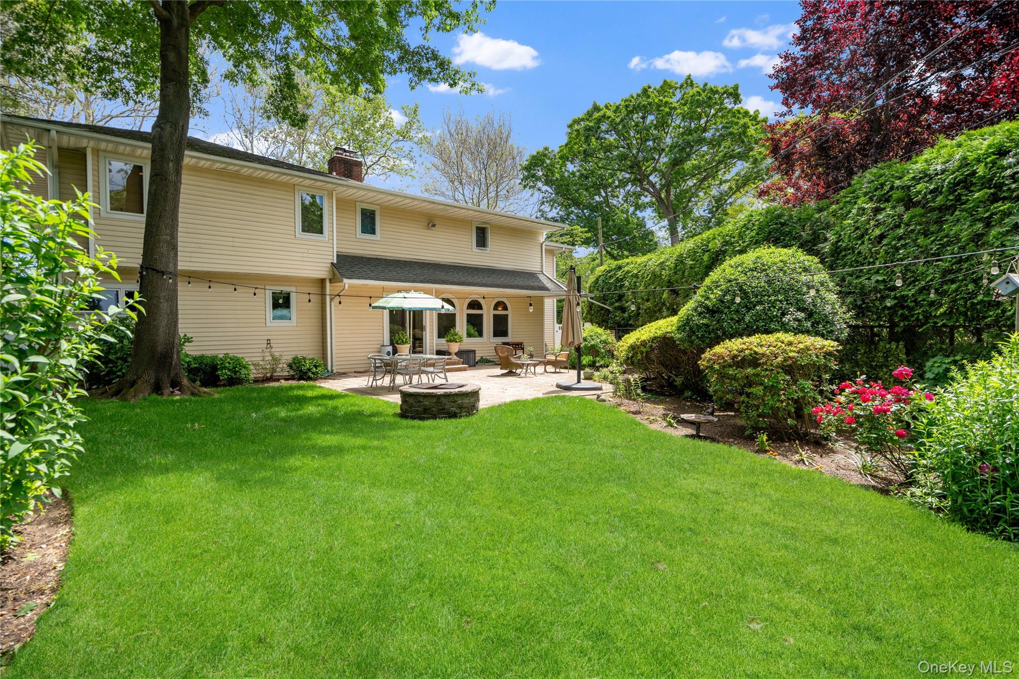 565 Mohawk Road West West Hempstead, NY 11552 - Photo 44 of 48