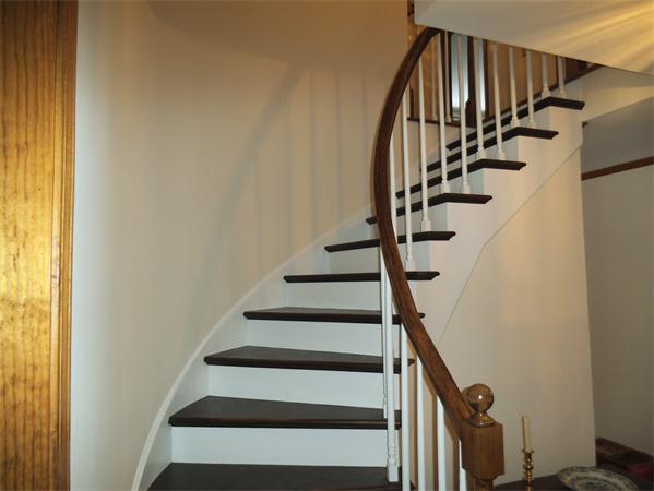 331 Strong Street Amherst, MA 01002 - Photo 14 of 28 Gallery Image 14