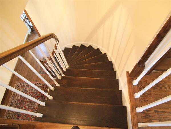 331 Strong Street Amherst, MA 01002 - Photo 15 of 28 Gallery Image 15
