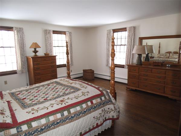 331 Strong Street Amherst, MA 01002 - Photo 23 of 28 Gallery Image 23