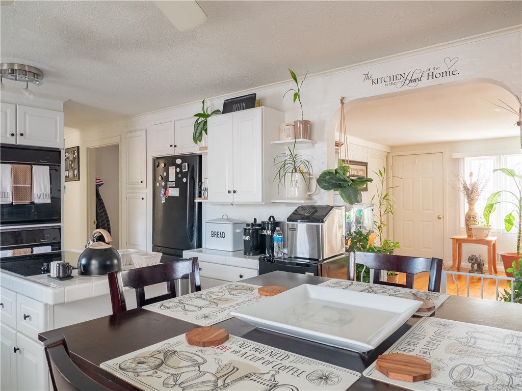 64 Amherst Road Warwick, RI 02889 - Photo 8 of 30
