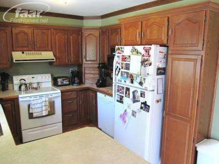 2233 North Irish Road Davison, MI 48423 - Photo 7 of 27 20397972-6.JPG