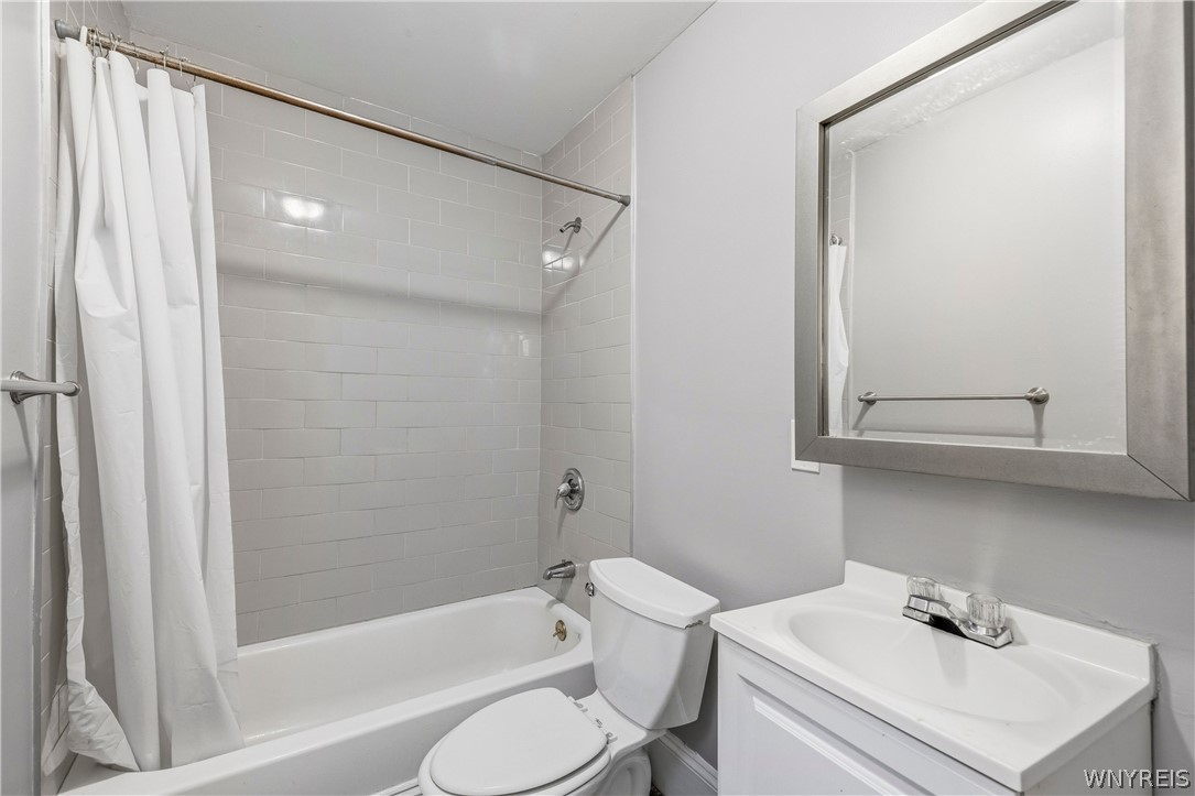 389 Military Road Buffalo, NY 14207 - Photo 13 of 31
