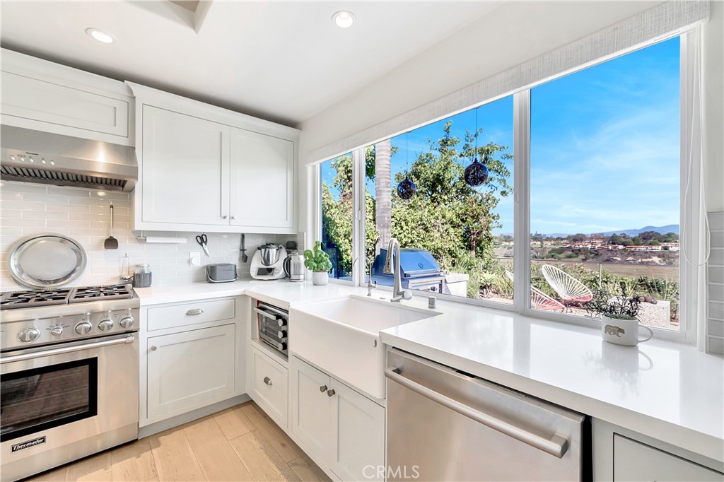 1700 Galaxy Drive Newport Beach, CA 92660 - Photo 13 of 47