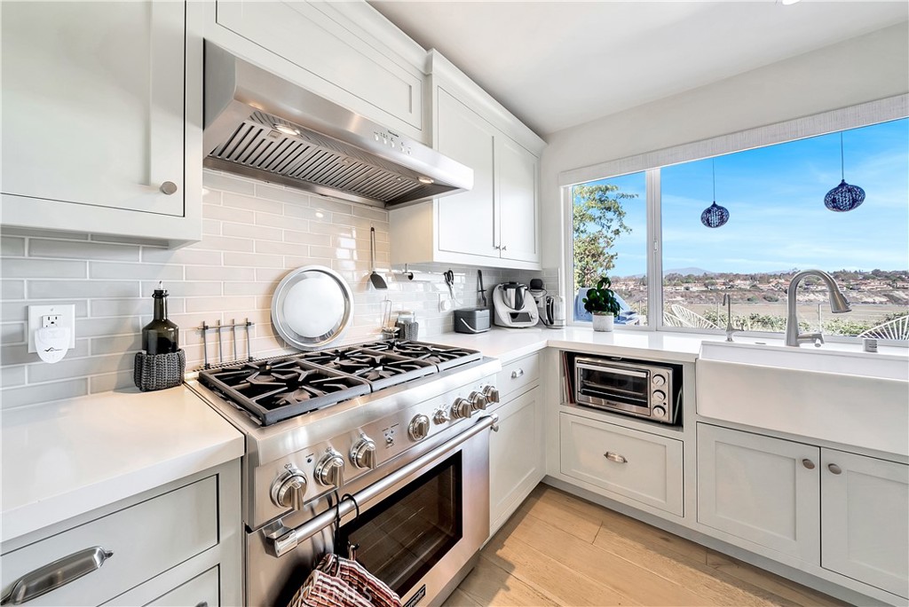 1700 Galaxy Drive Newport Beach, CA 92660 - Photo 14 of 47