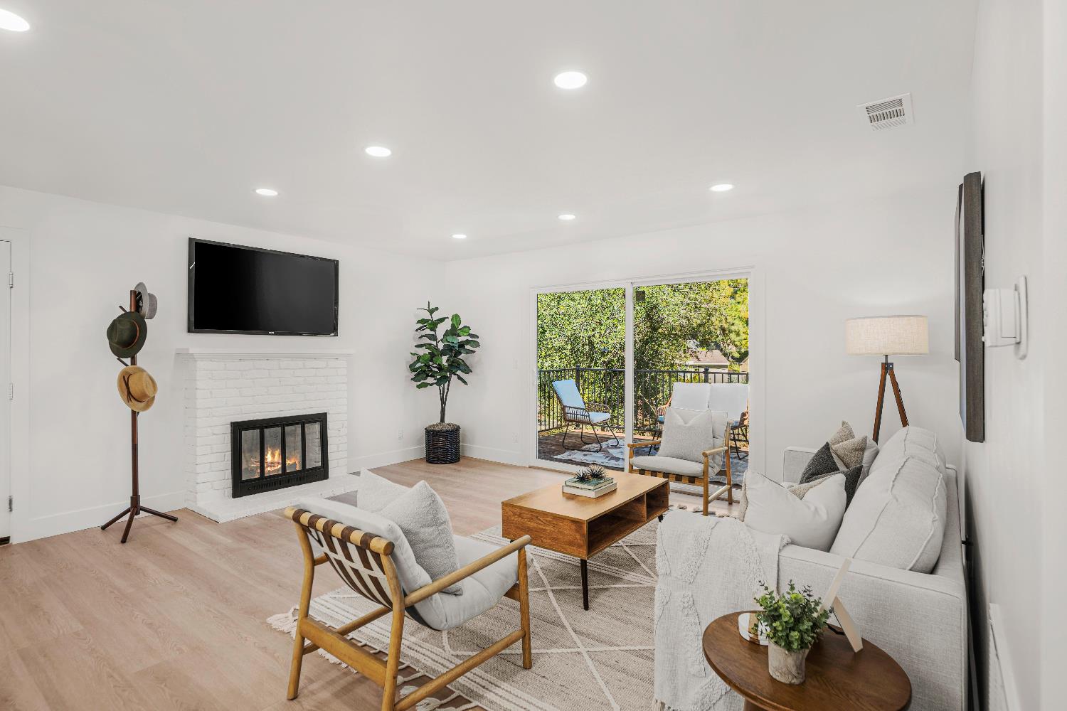 7621 Palisade Way Fair Oaks, CA 95628 - Photo 13 of 45