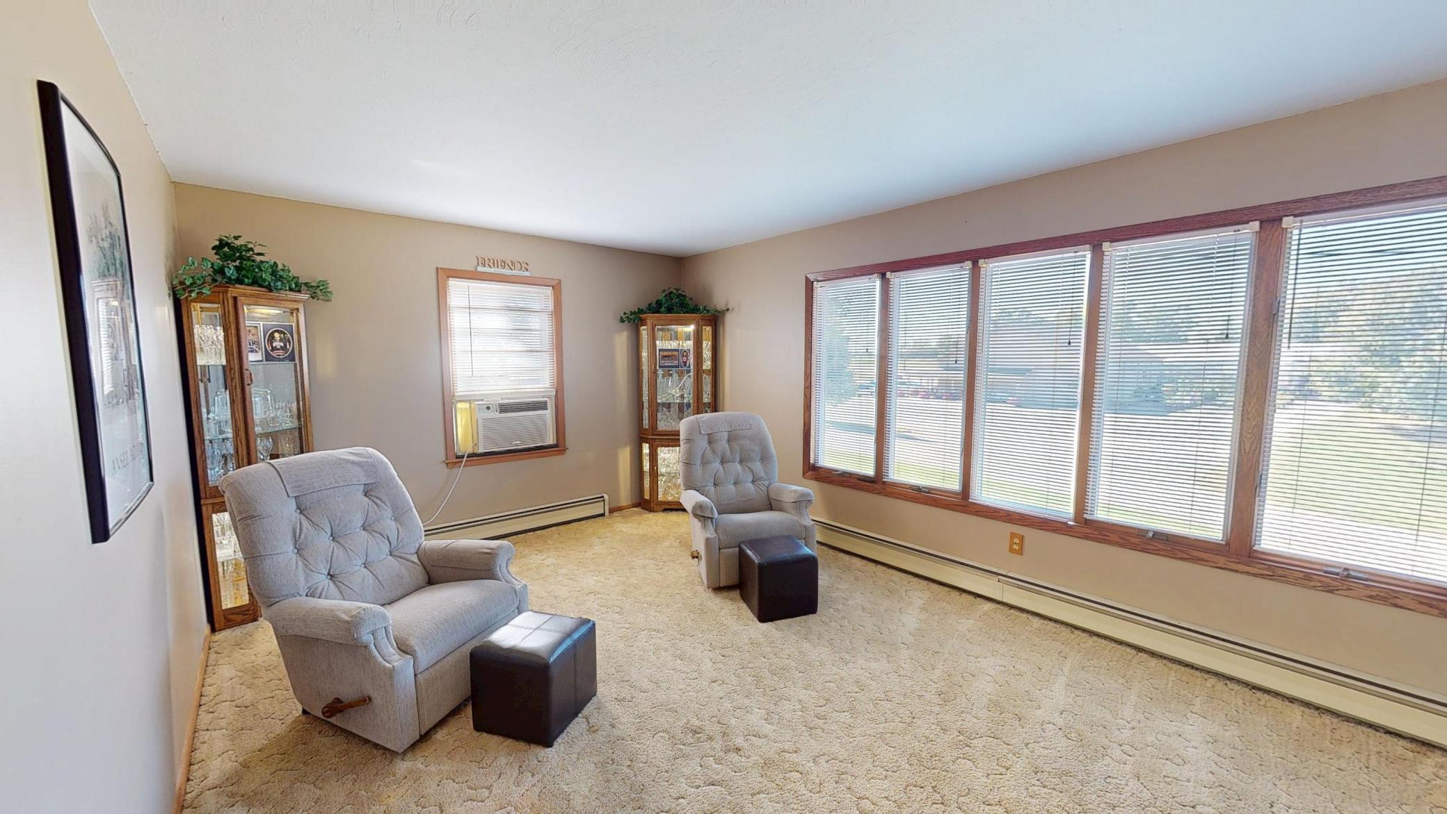 2418 West Main Street Albert Lea, MN 56007 - Photo 2 of 37