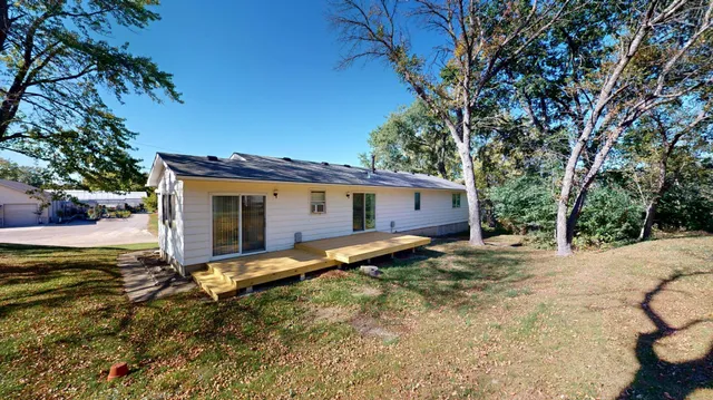 $239,900 | 2418 West Main Street, Albert Lea, MN 56007