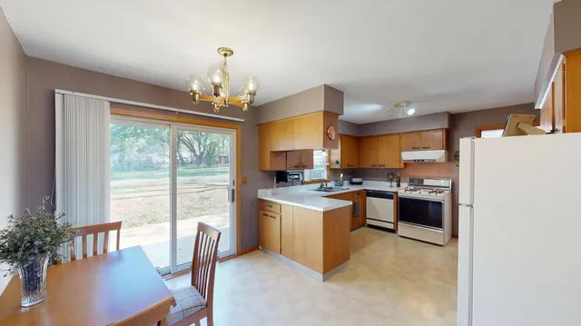 $239,900 | 2418 West Main Street, Albert Lea, MN 56007