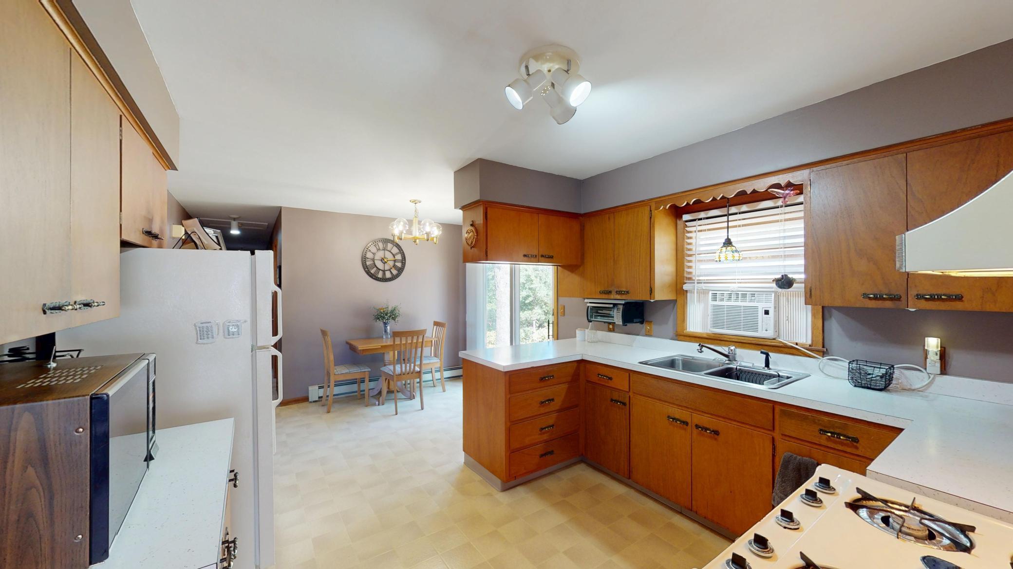 2418 West Main Street Albert Lea, MN 56007 - Photo 6 of 37